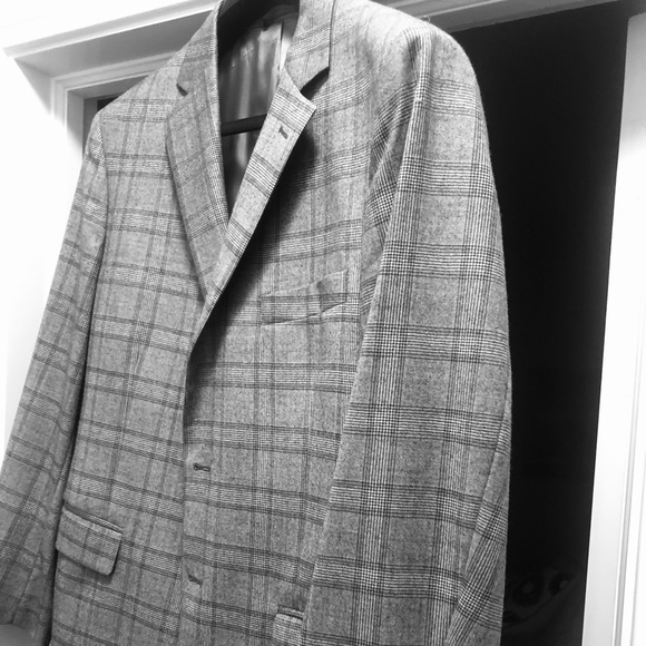 Very Nice Brooks Brothers Short Coat! - Picture 2 of 2
